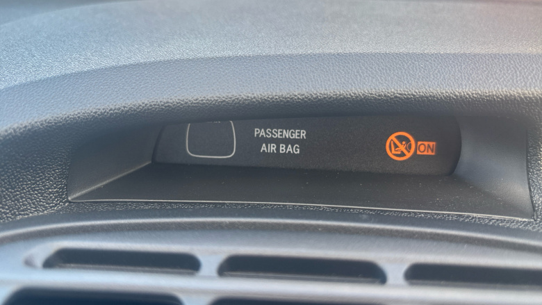 Toyota Aygo 1.0 VVT-i X-Play 5dr x-shift Petrol Hatchback